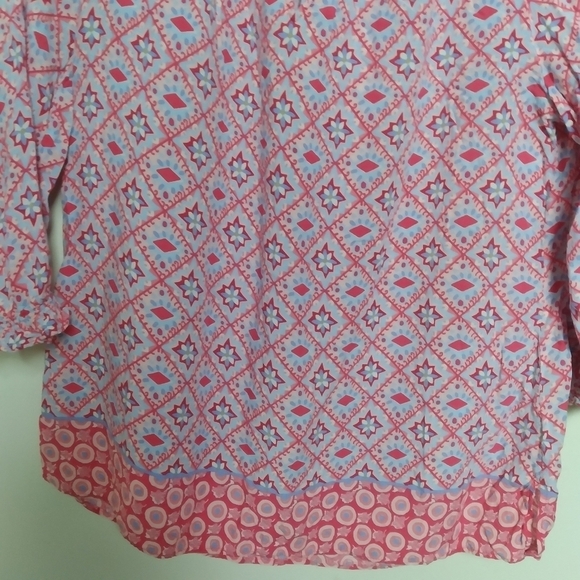 Talbots Geometric Print V Neck Tie Neck Quarter Sleeve Blouse Size Small - Picture 6 of 9